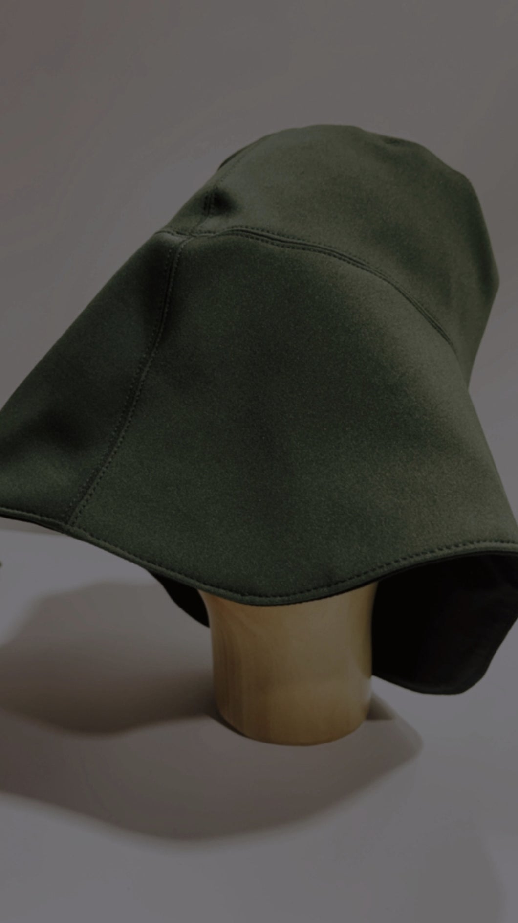 REVERSIBLE NEOPRENE BUCKET HAT